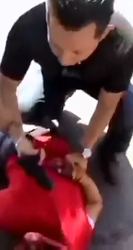 A Toy Gun?? 2 Thieves Caught with One are Beaten Anyways 