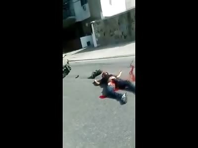 2 Thieves Fleeing from Police On a Motorcycle Obviously Couldn't Drive Very Well 