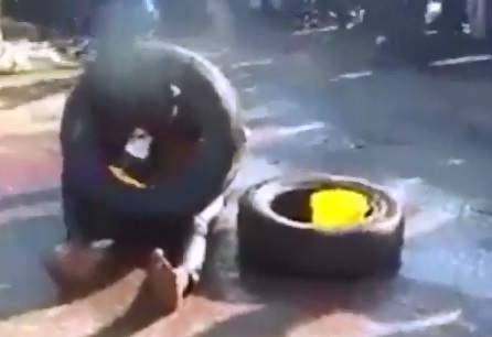 Brutal Video of New Thief Necklaced to Death Burned Alive 