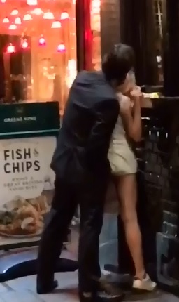 Girl getting Fingered Violently on London Street 