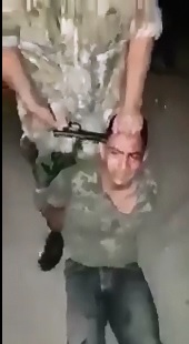 New Mexican Drug Cartel Execution with Pistol to the Head 