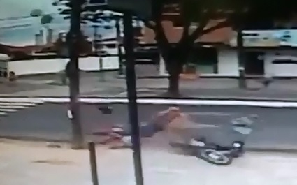 Motorcyclists nearly Disintegrate Hitting Street Pole at High Rate of Speed 