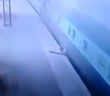 New Video shows Rolling Man Killed in Gruesome Subway Accident 