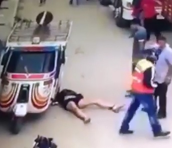 Street Hooker takes Fatal Stab Wound from Pissed Off John (Info in Description) 