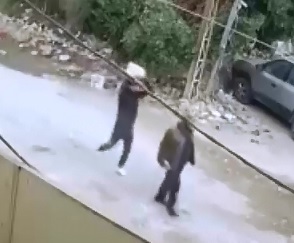 CCTV Catches Ridiculous Incident ans Boy Bashes Elderly Man with a Block of Cement 