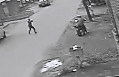 Man about to be Murdered Retaliates in a Brutal Way 