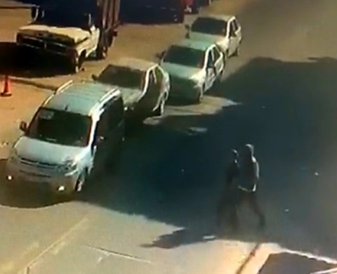 Off Duty Cop Shoots and Kills Armed Robber in Argentina