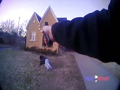 Cop Shoot Man That Charged Him With a Crowbar 