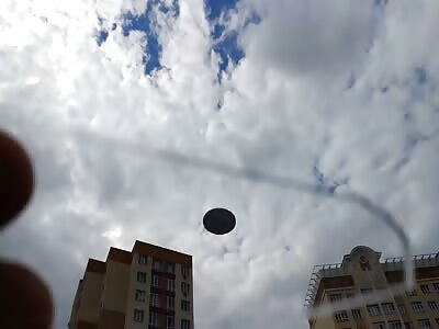 Glass ALIEN which a UFO can be seen Part 1