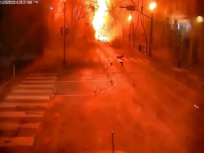 Exact moment of Nashville RV bombing, caught on CCTV.