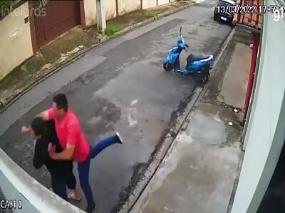 Deputy mayor of Atibaia is shot after a fight over a video.