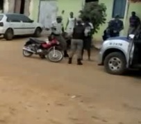 Cop Brings Dude to the Ground With Epic Pimp Slap