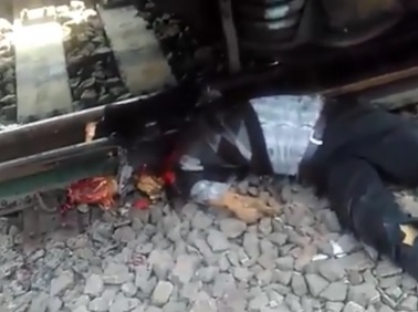 Guy Committed Suicide by Train..When he is Removed it is a Mess