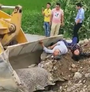 The Most Bizarre Accident You'll See Posted... WTF?