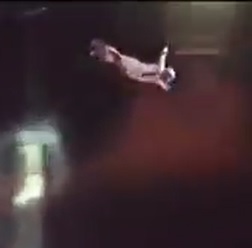 Human Cannonball Fail at Circus.. Lol