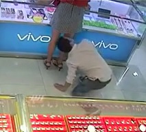 Creepy Dude Does a Quick Upskirt Peek