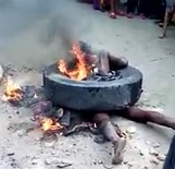 Kidnapper Necklaced and Roasted on Street