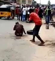 NECKLACED: Residents Set Thief on Fire 