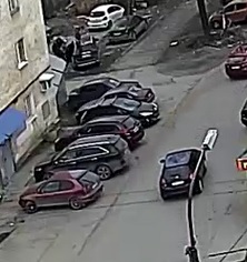 Suicide Jumper and Car Smashing Impact