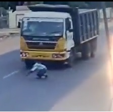 Incredible Highway CSD Suicide (Crush, Squish, Drag)