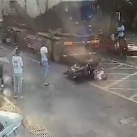 Boyfriends Head Crushed Under Truck 