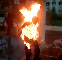 Johnny Blaze! Man Roasts Himself