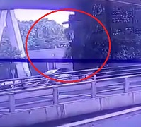 Guy Accidentally Falls at Overpass (w/Aftermath) 