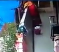 Poor Design Meets Fat Woman...