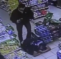 Dude Unleashes Two Vodka Bottles to the Head in Vicious Beating