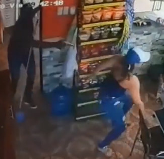 Woman Shot Dead by Ex-BF While at Work