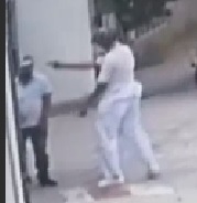 Tall MF'r Executes Street Vendor Point Blank