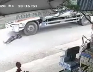 Effective Suicide by Head Crush