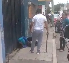 Thief Caught Stealing by Machete Man.