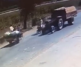 DAMN! Tractor Pops a Head.