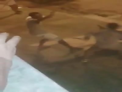 Man Gets Fatally Stabbed In Violent Street Fight In Ecuador