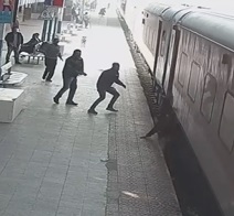 Damn, Dude Falls Down Train Platform.