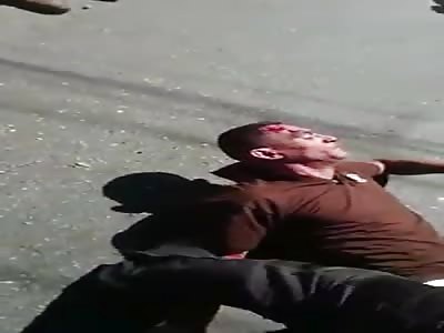 Executed thief...Man Bashed Over the Head with a Tree Trunk 