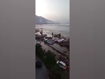 EARTHQUAKE INDONESIA TSUNAMI