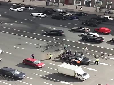Mercedes Hits Presidents Car, Kills Putins Chauffeur