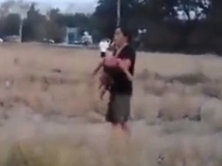 Maniac behead his own son and takes him hostage for not being detained by police