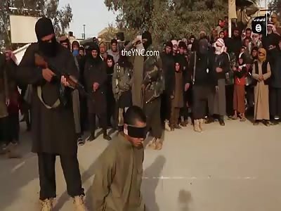 ISIS Execution using AK-47 agent accused of spying