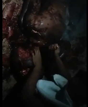 Man is Beheaded and Then Have his Brains Pulled Out From the Head