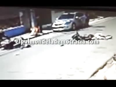 RIDER COLLIDE WITH ANOTHER MOTORCYCLE AND DIES