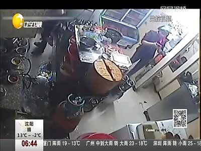 WAITRESS ACCIDENTALLY CAUSES FIRE IN RESTAURANT