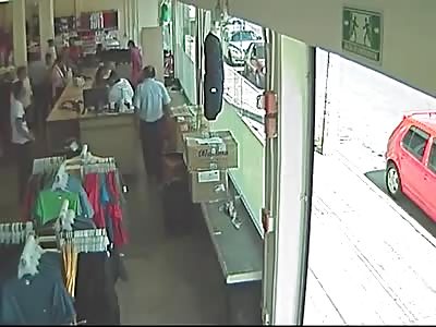 NO MERCY: MAN IS EXECUTED IN COLD BLOOD BY THIEF DURING A ROBBERY