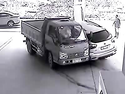 WOMAN DRIVING SLAMMED A PERSON BEFORE HITTING A TRUCK AND AN OILING MACHINE