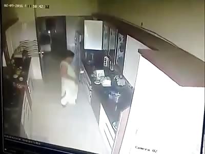 STABBING TO DEATH: SERVANT MURDERS HIS MASTER