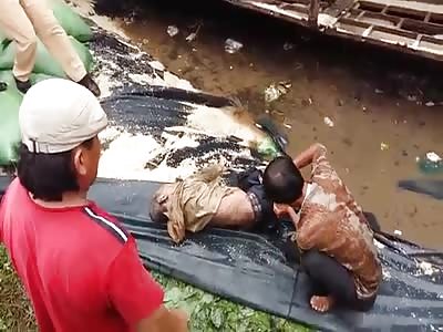 TRUCK 50 TONS CRUSHED TO DEATH 70-YEAR-OLD MAN