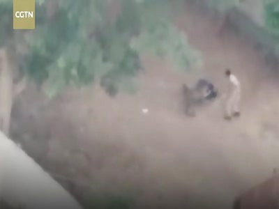 FEROCIUS LEOPARD ATTACK INJURES 3 PEOPLE 