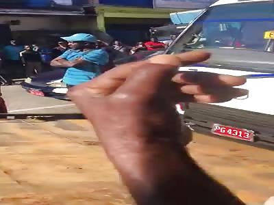 MAN FIGHT COP AND GET KILLED